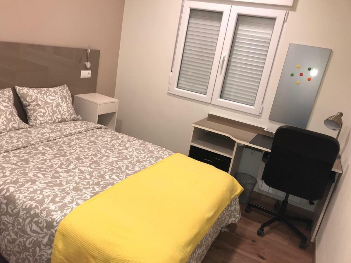 Residencia Compostela 2 Bed & Breakfast Сантяго де Компостела Екстериор снимка