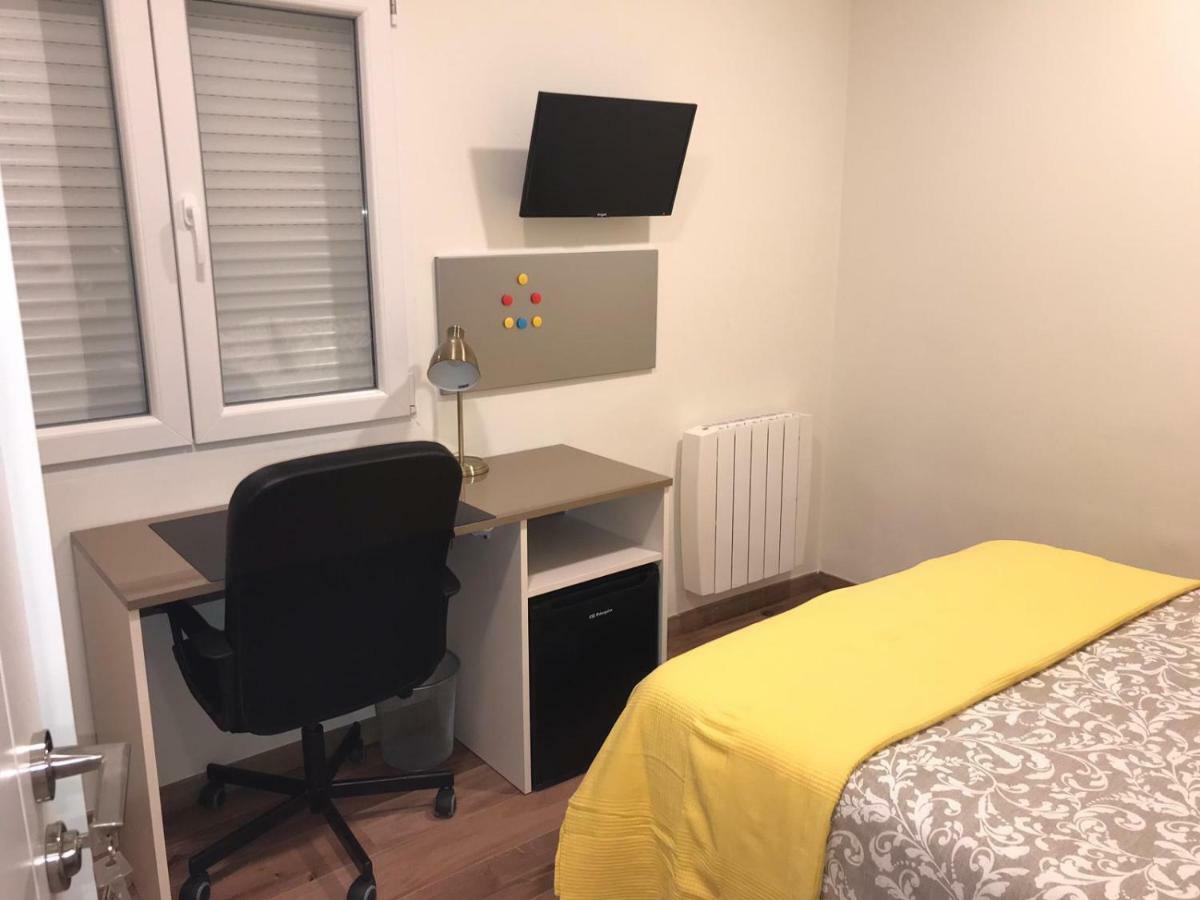 Residencia Compostela 2 Bed & Breakfast Сантяго де Компостела Екстериор снимка