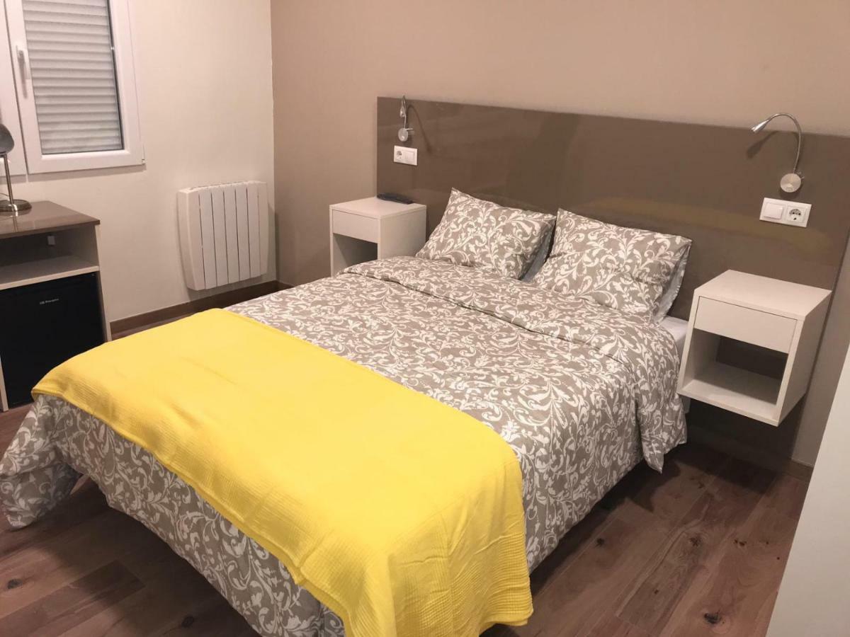 Residencia Compostela 2 Bed & Breakfast Сантяго де Компостела Екстериор снимка
