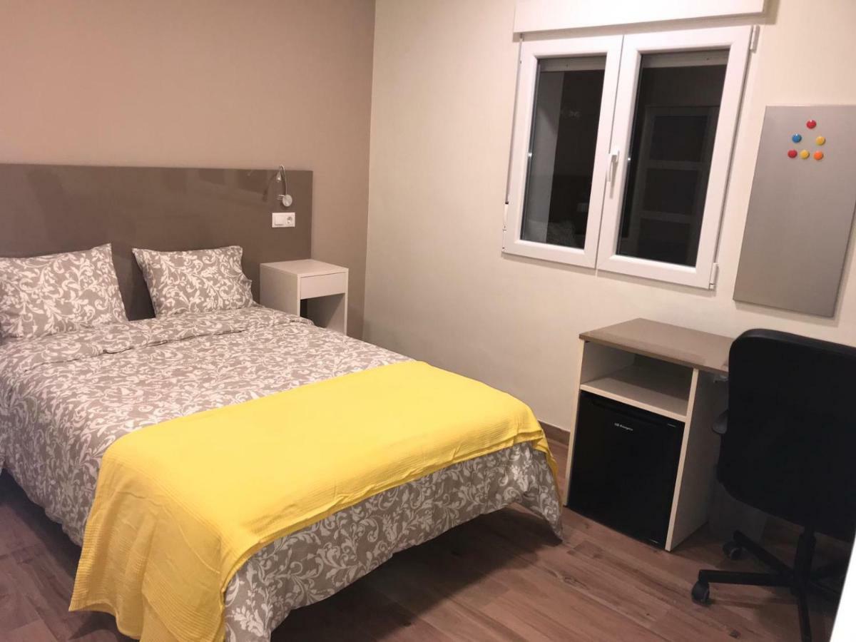 Residencia Compostela 2 Bed & Breakfast Сантяго де Компостела Екстериор снимка